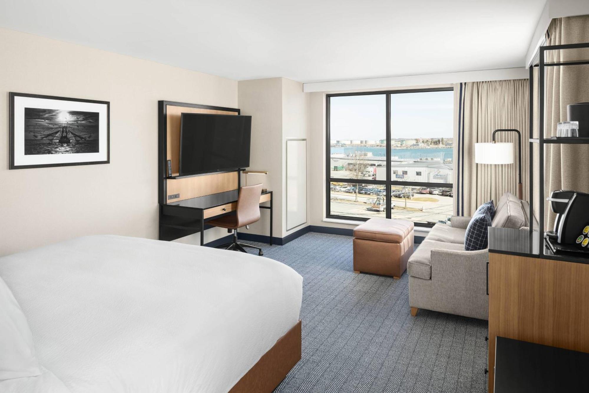 Готель Courtyard By Marriott Portland Downtown/Waterfront Екстер'єр фото