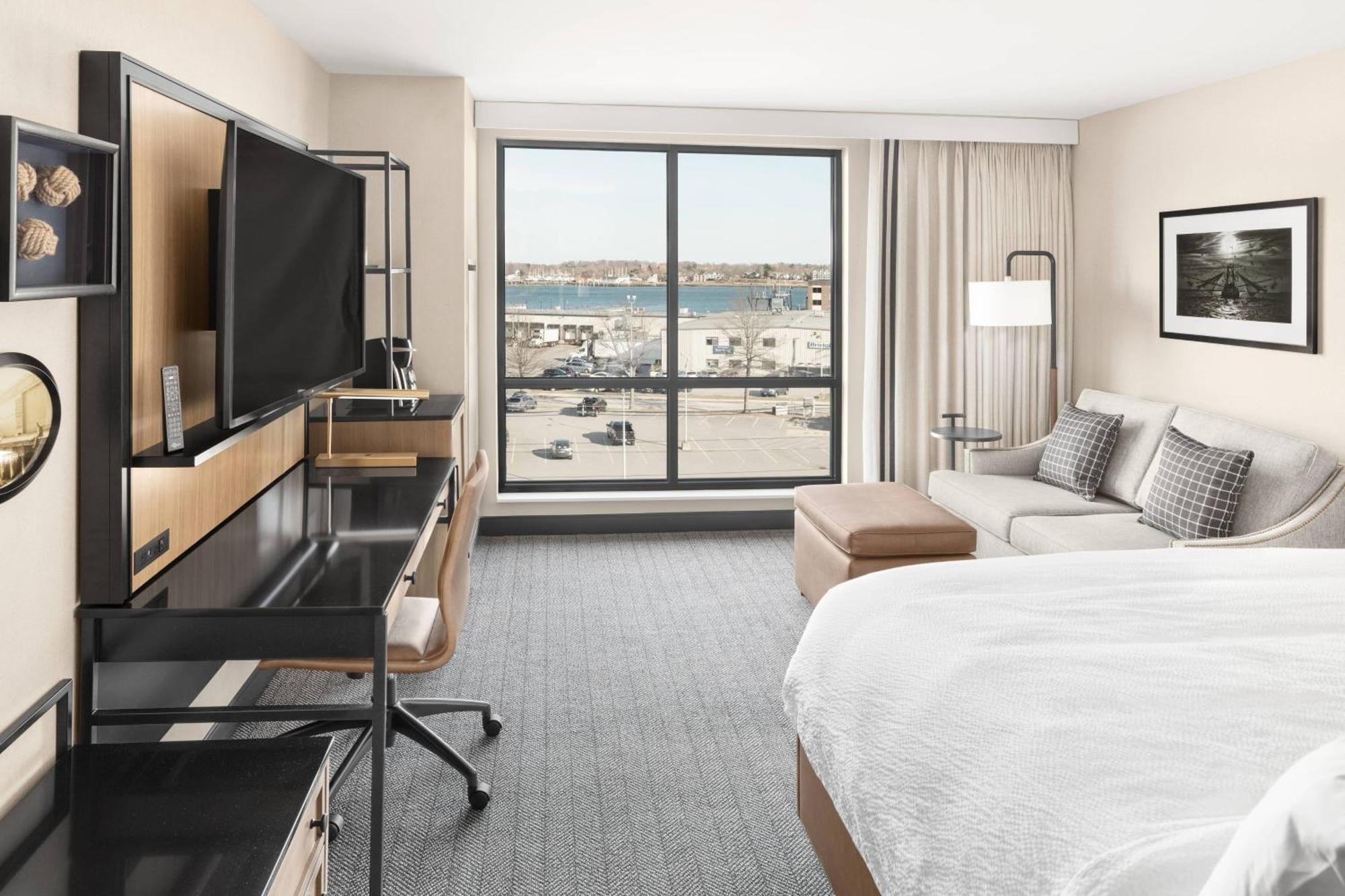 Готель Courtyard By Marriott Portland Downtown/Waterfront Екстер'єр фото